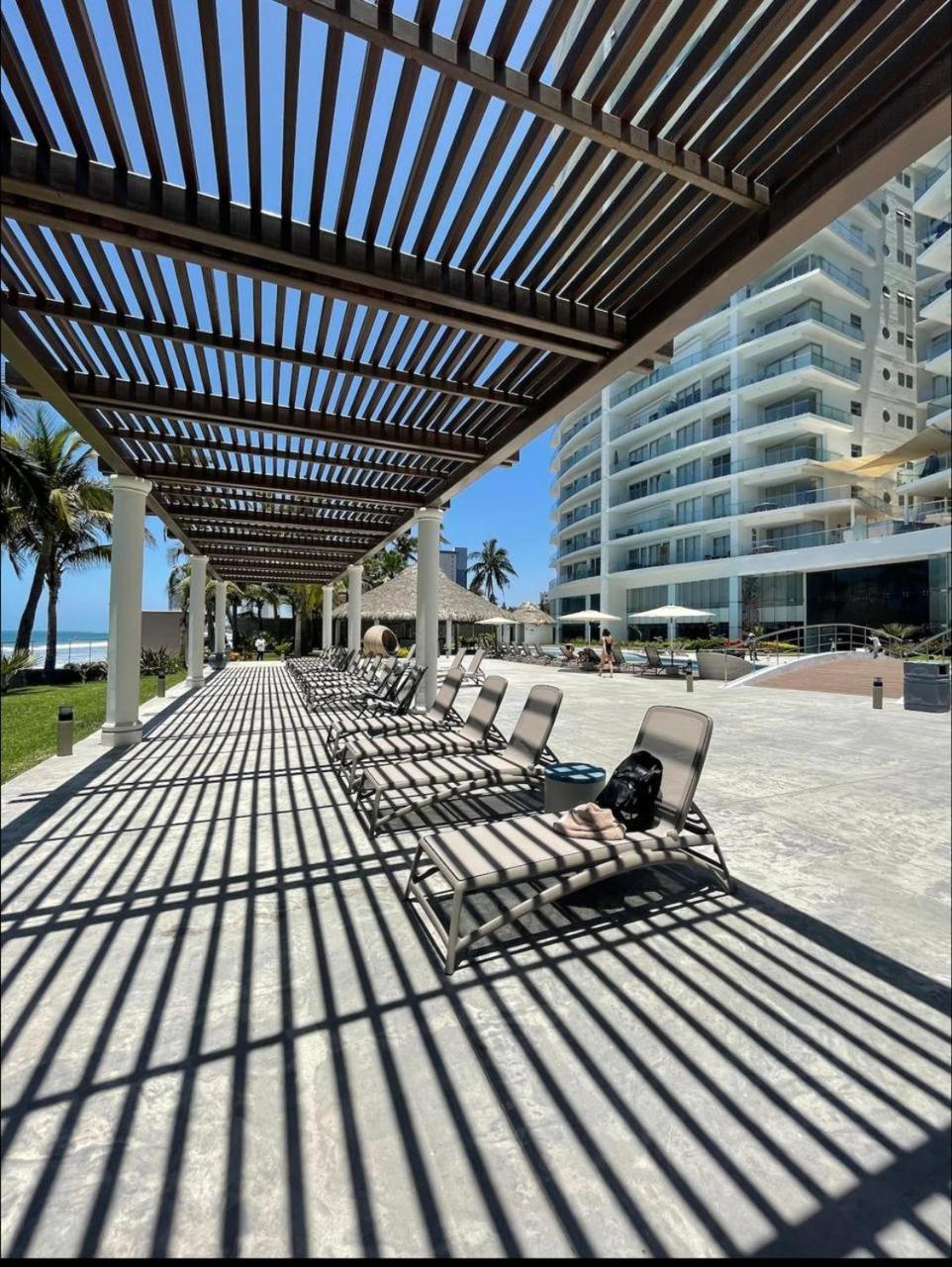 Lovely By The In Zona Dorada Apartamento